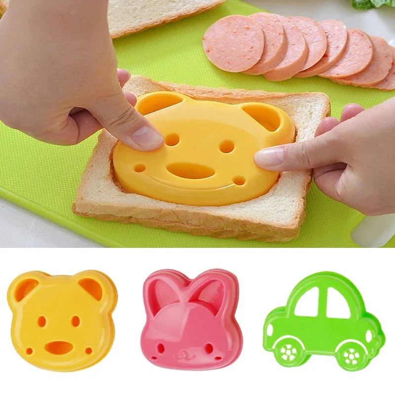 Bunny Cake Mold - 2pcs แซนวิชแม่พิมพ์หมีแมวกระต่ายรถรูปขนมปังแม่พิมพ์เค้กบิสกิตลายนูนอุปกรณ์เปลือกเครื่องตัดคุกกี้ Baking Pastry Tools