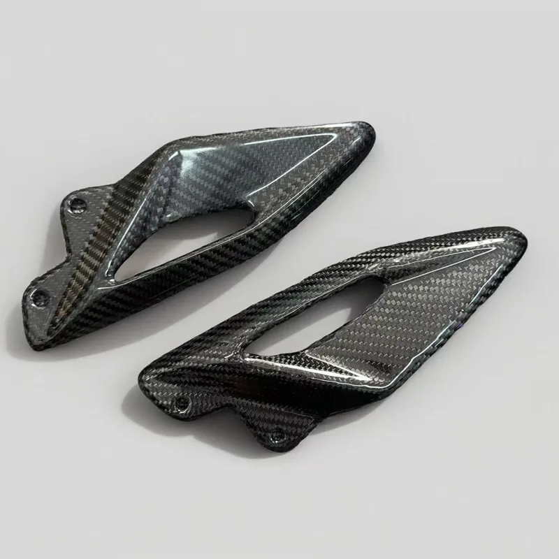 Crepe Pan Carbon - สำหรับ Triumph Street Triple 660 765