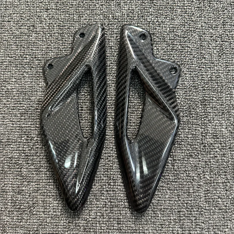 สำหรับ Triumph Street Triple 6 - Crepe Pan Carbon บทวิจารณ์และราคา