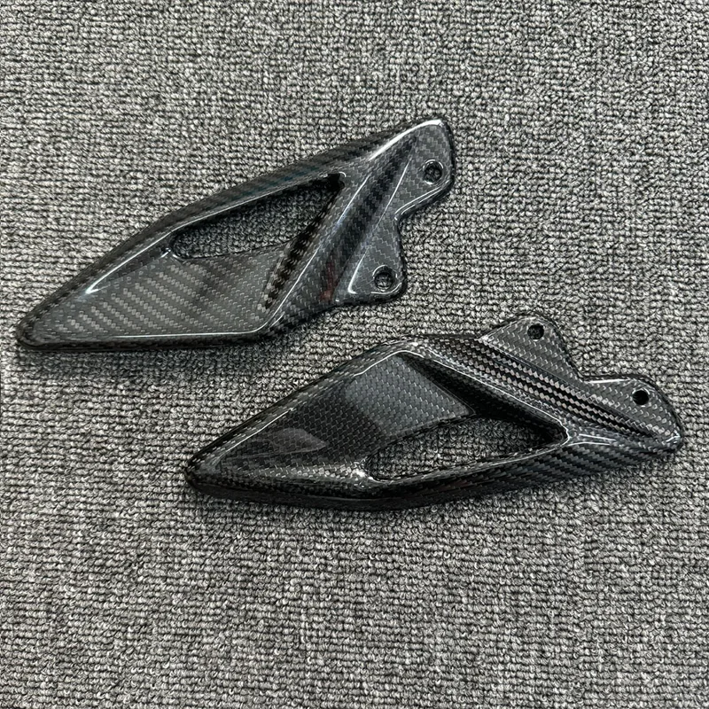 สำหรับ Triumph Street Triple 6 - Crepe Pan Carbon บทวิจารณ์และราคา